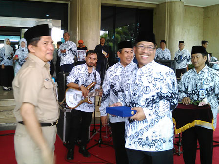 Pencarian PGRI Sambas - Persatuan Guru Republik Indonesia Cabang Sambas